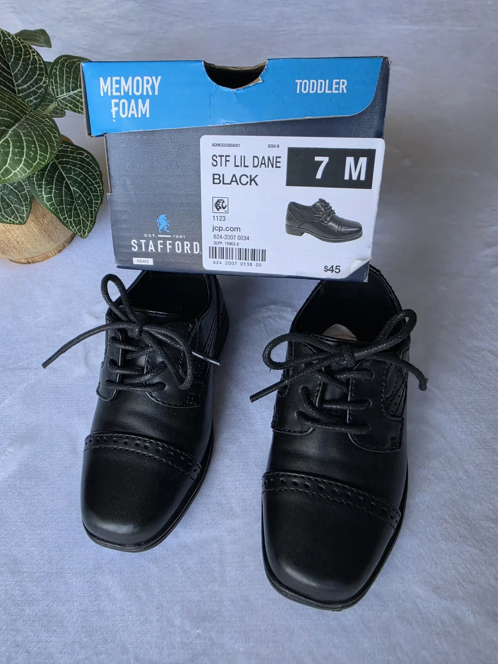 Stafford Kids Black Lace-Up Dress Shoes